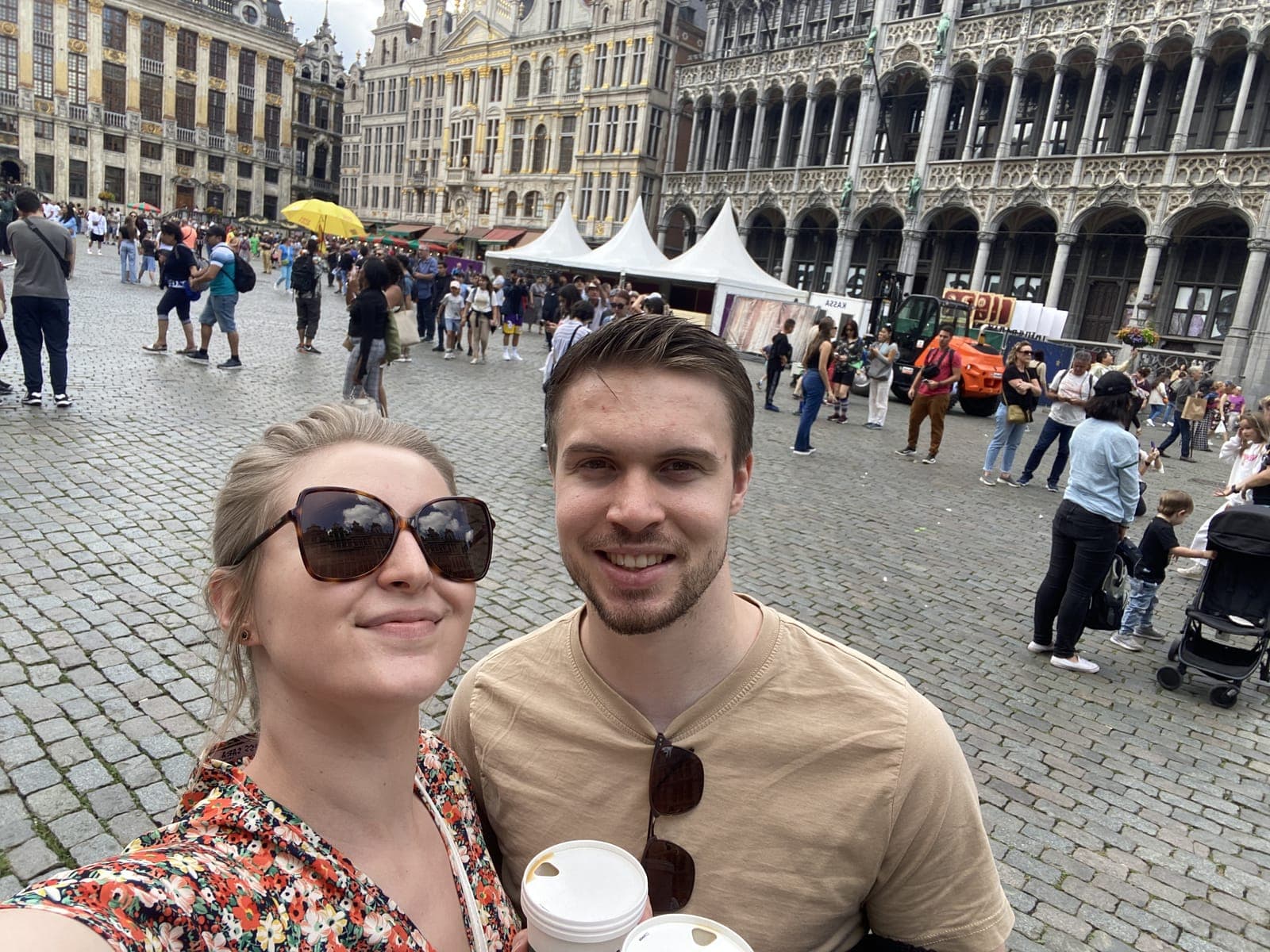 Selfie auf dem Grand Place in Brüssel
